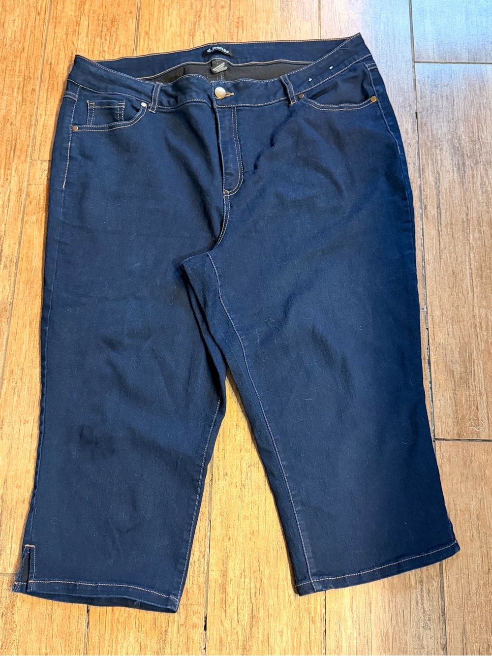 D. Jeans Women’s Denim Capri Size 20W